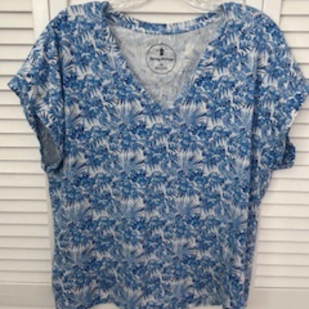 Tommy Bahama V neck T